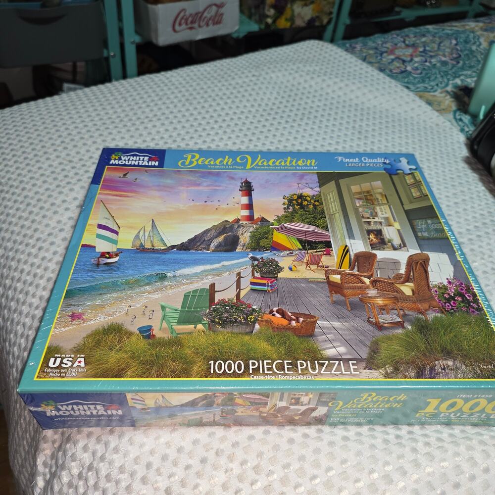 WJITE MOUNTAIN NWT BEACH VACATION PUZZLE
